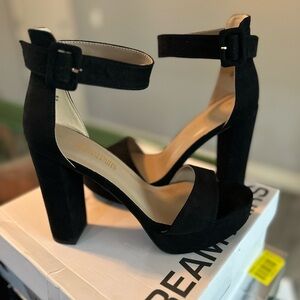 Dream Pairs Black Heels Elegant Design